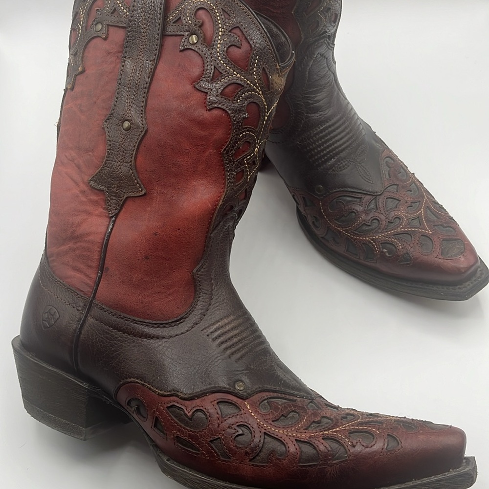 Ariat Leather Western Style Boots